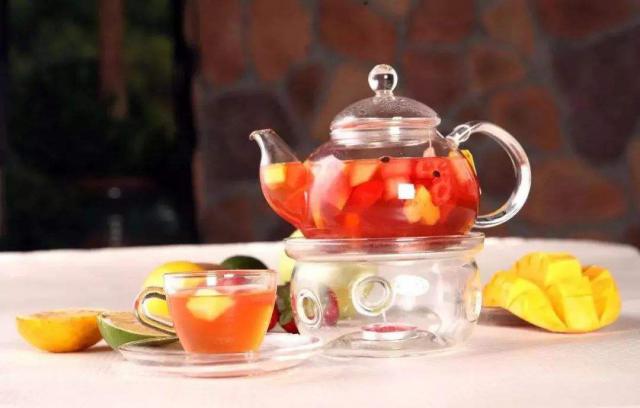 水果红茶的做法（水果红茶的做法和配方）